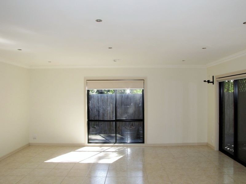 9 Junor Court, South Morang VIC 3752