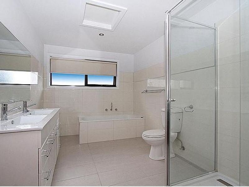 22a McLaughlin Crescent, Mill Park VIC 3082