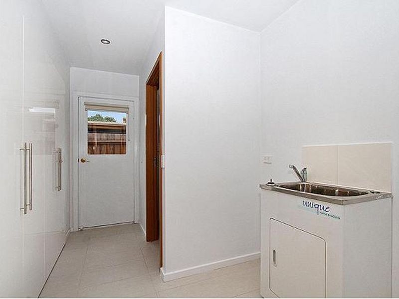 22a McLaughlin Crescent, Mill Park VIC 3082