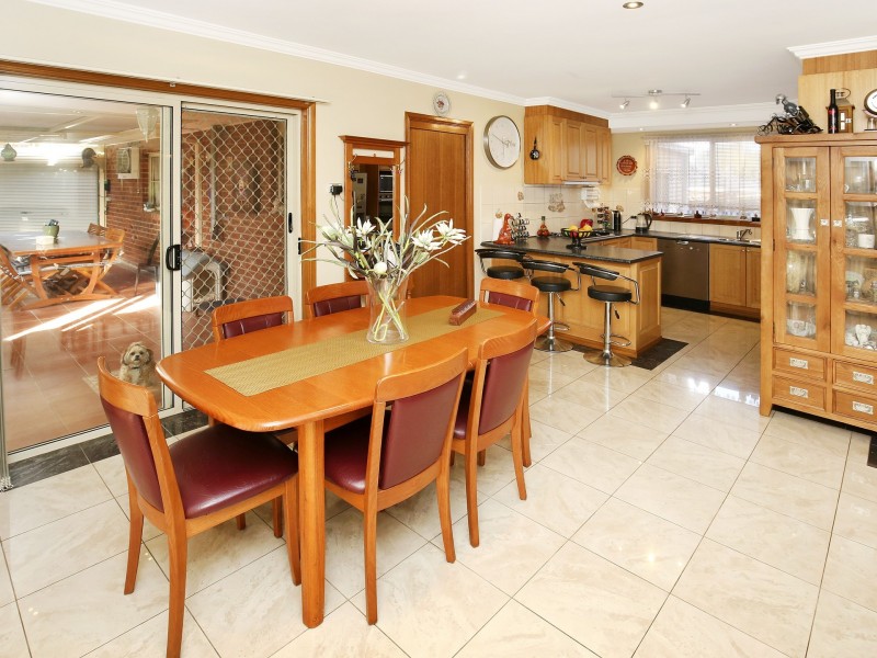 18 The Green, Mill Park VIC 3082