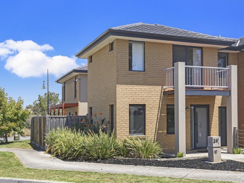 24 Maahu Amble, Mernda VIC 3754
