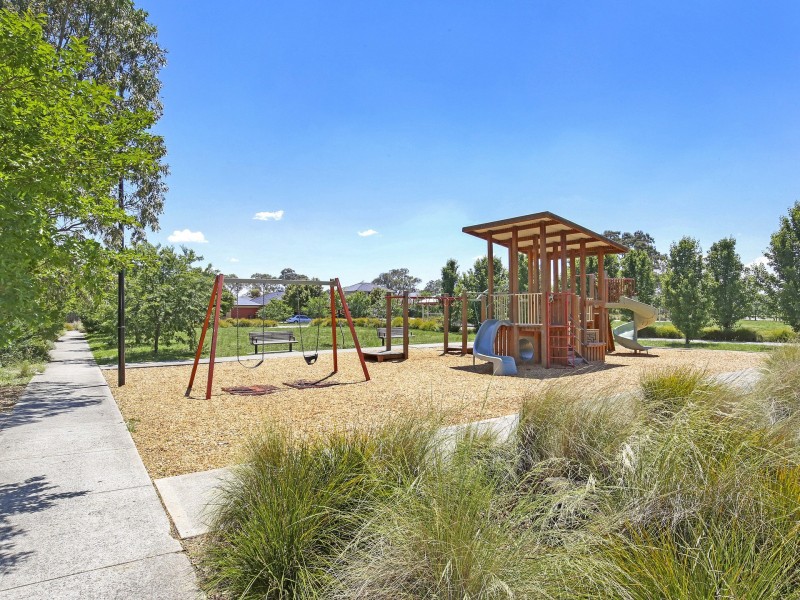 24 Maahu Amble, Mernda VIC 3754