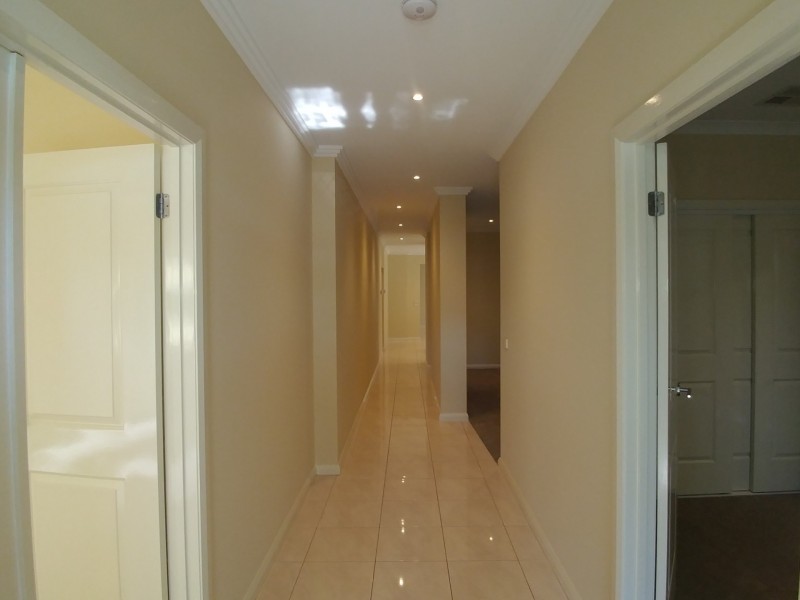 11 Grampians Drive, South Morang VIC 3752