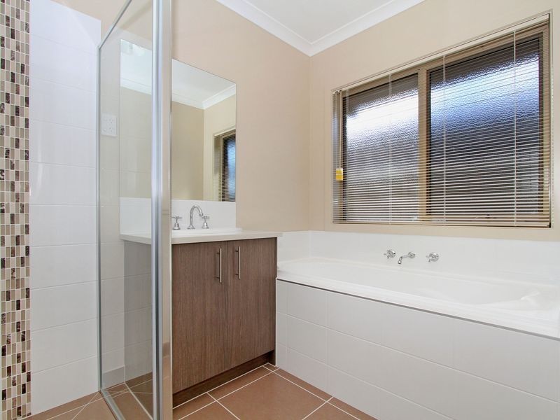 30 Atarhi Parade, Lalor VIC 3075