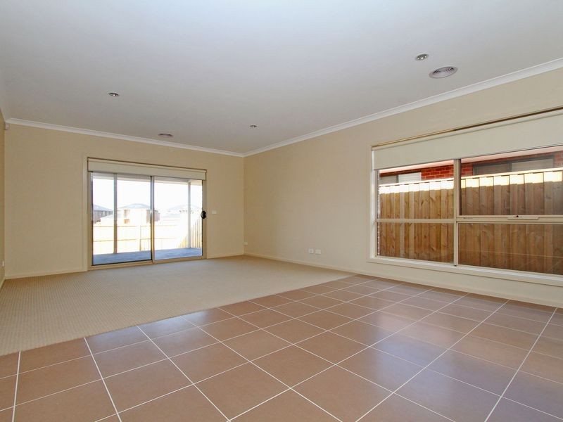 30 Atarhi Parade, Lalor VIC 3075