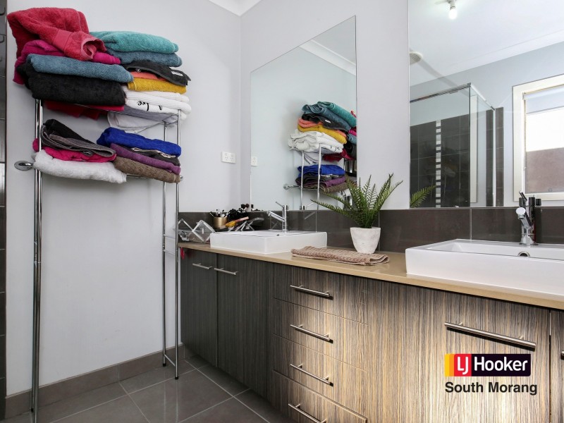 18 Pomegranate Grove, Mernda VIC 3754