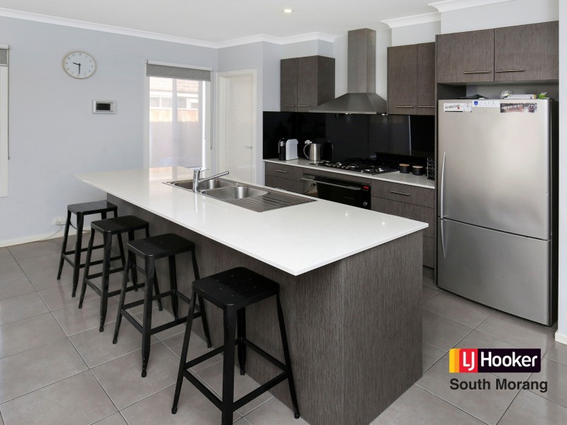 18 Pomegranate Grove, Mernda VIC 3754