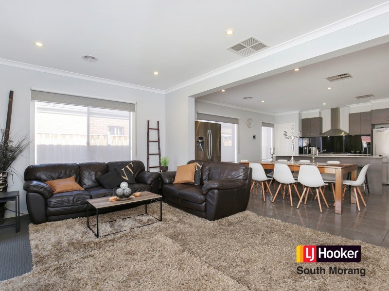 18 Pomegranate Grove, Mernda VIC 3754