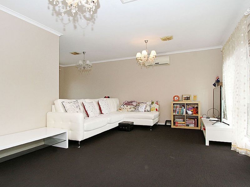 7 Lamina Avenue, Mill Park VIC 3082