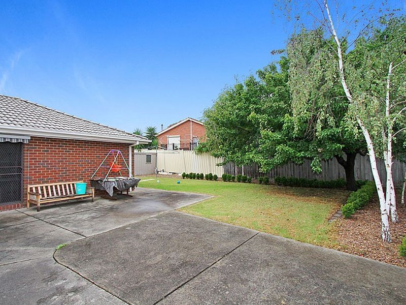 7 Lamina Avenue, Mill Park VIC 3082