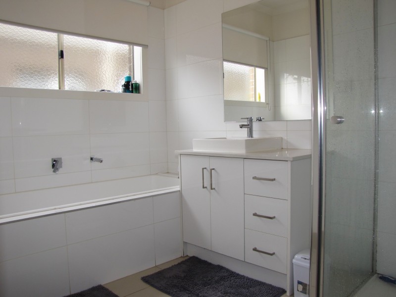 11 Paramount Rise, Wollert VIC 3750