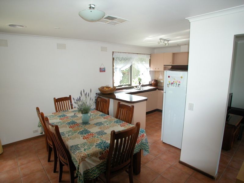 11 Buckland Crescent, Epping VIC 3076
