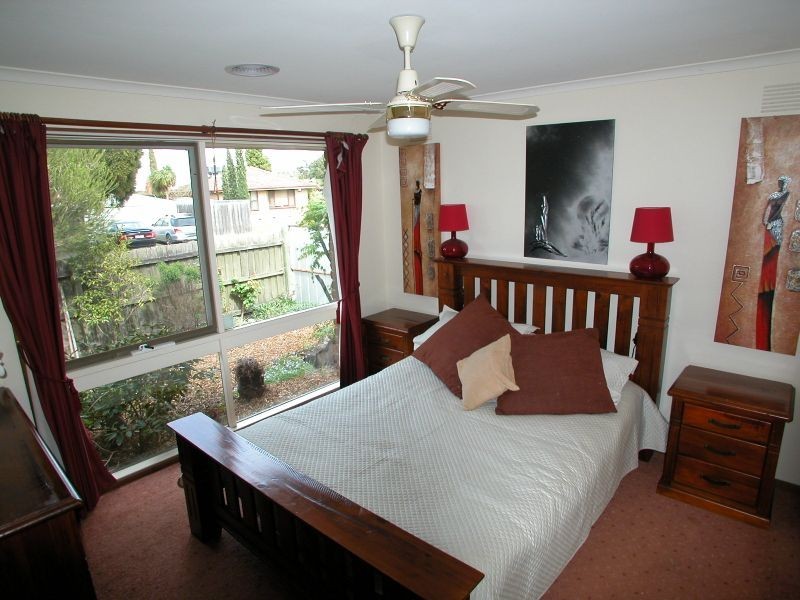 11 Buckland Crescent, Epping VIC 3076