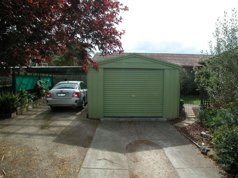 11 Buckland Crescent, Epping VIC 3076