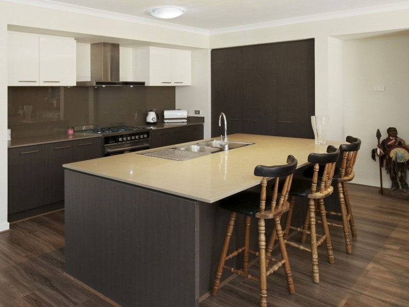 15 Rockgarden Way, Wollert VIC 3750