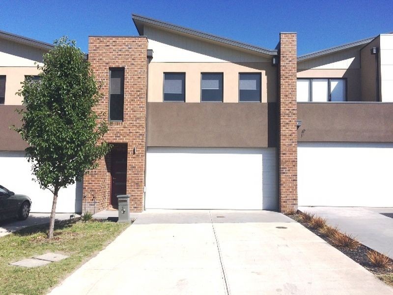 12 Poets Court, Mernda VIC 3754