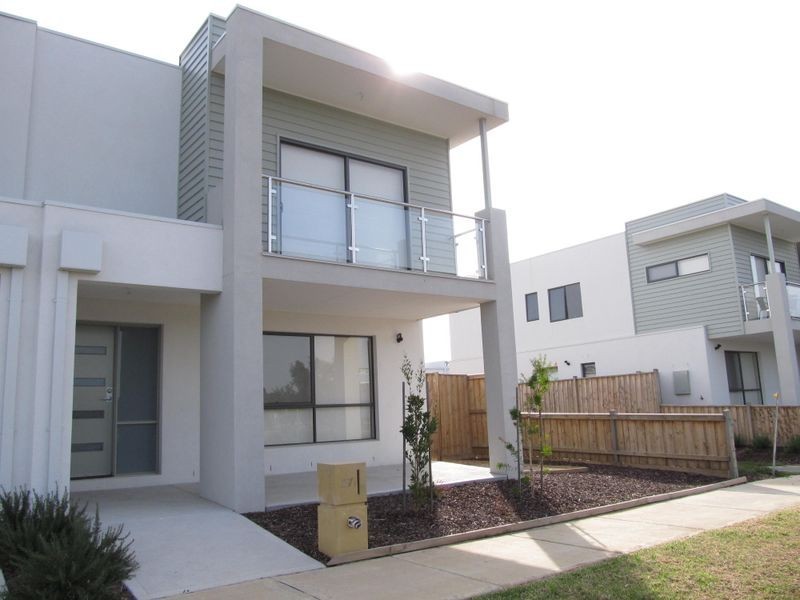 27 Courthouse Walk, Doreen VIC 3754