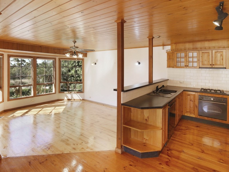 6 Laurina Turn, Mill Park VIC 3082