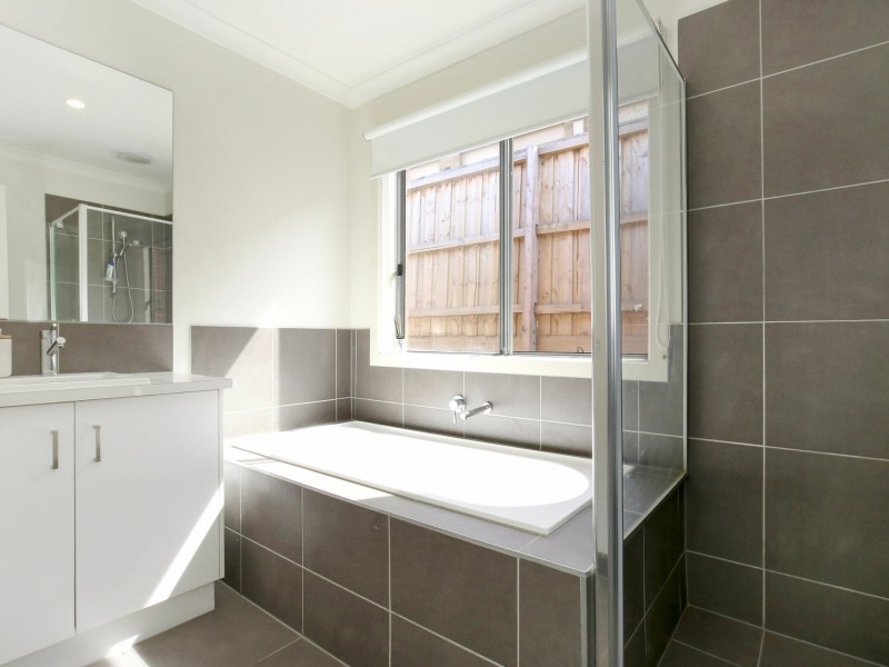 6 Scotchmer Crescent, Mernda VIC 3754