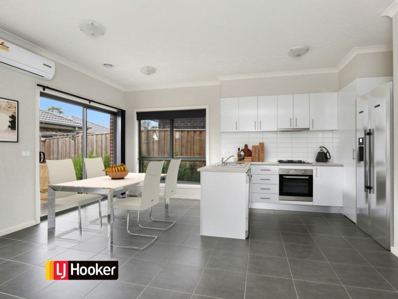 30 Burssi Circuit, Doreen VIC 3754