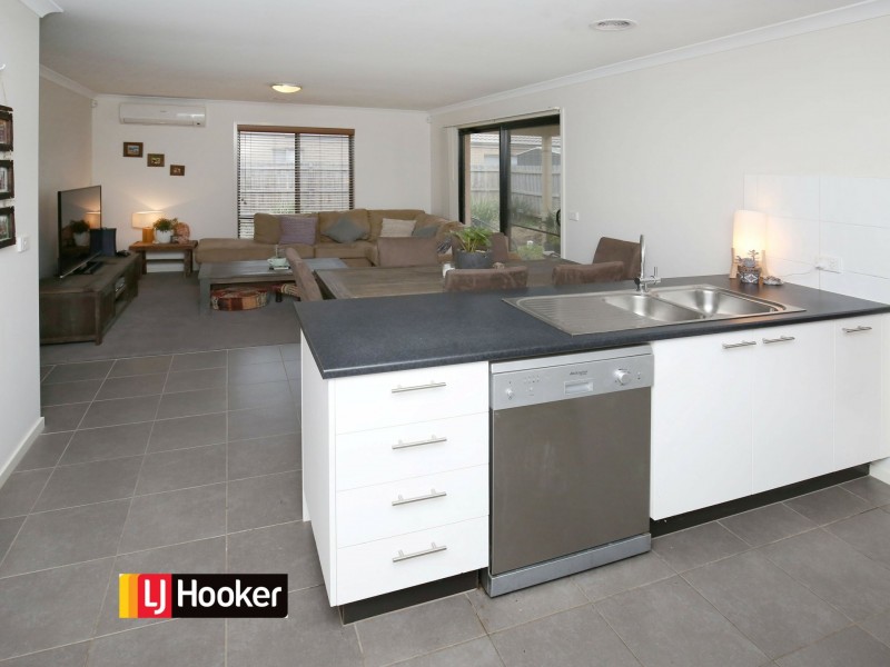 1 Garden Road, Doreen VIC 3754