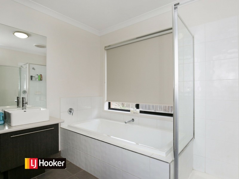 1 Garden Road, Doreen VIC 3754