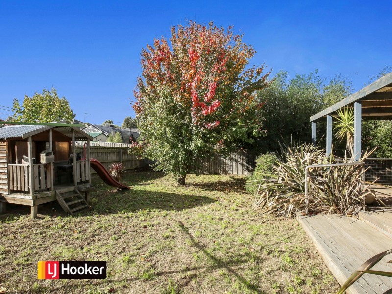 8 Featherpark Terrace, South Morang VIC 3752