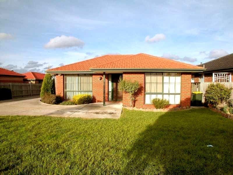 1/79 Woolnough Drive, Mill Park VIC 3082