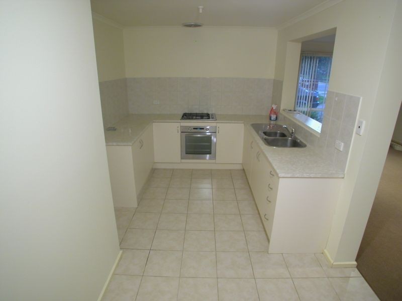 1/79 Woolnough Drive, Mill Park VIC 3082