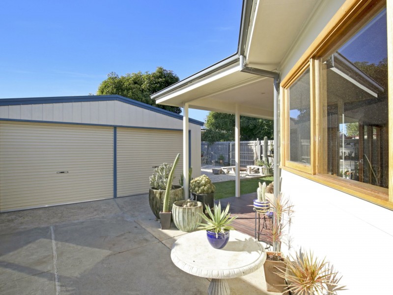 47 Wattle Grove, Reservoir VIC 3073