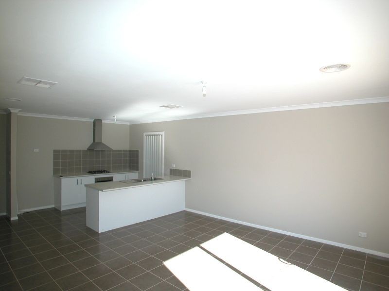 6 Jackaroo Street, Mernda VIC 3754