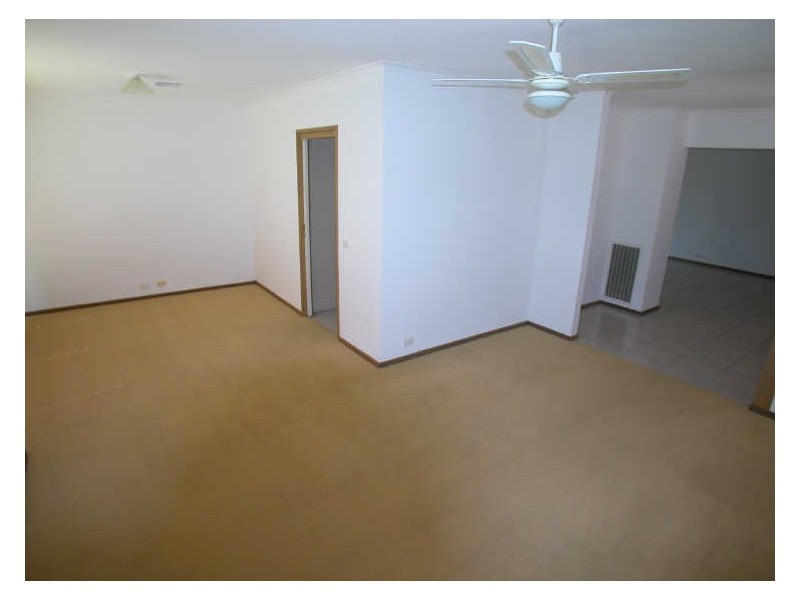 20 Horseshoe Crescent, Epping VIC 3076