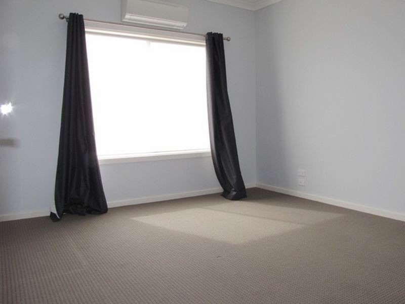 9/9 Kincaid Avenue, Mernda VIC 3754