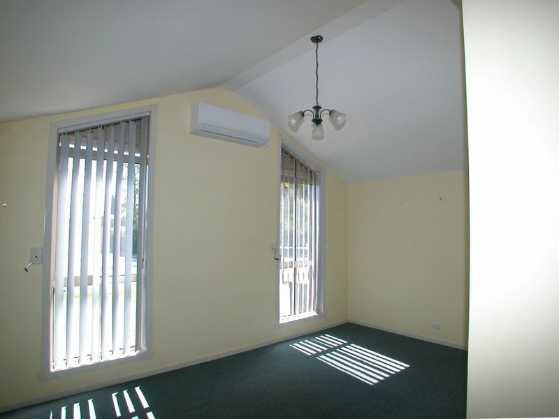 1/6 Bradley Drive, Mill Park VIC 3082