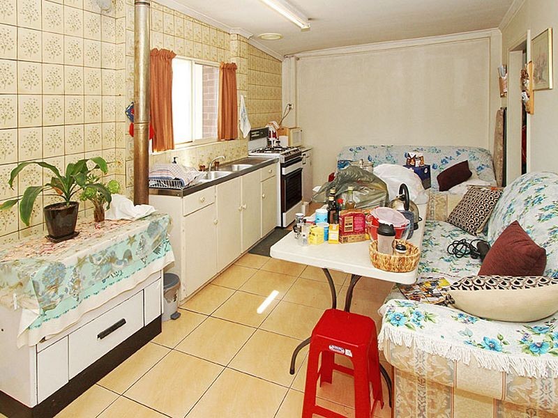 182 Main Street, Thomastown VIC 3074