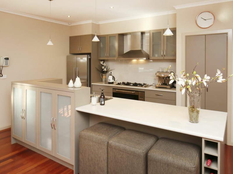 18 Outcrop Crescent, South Morang VIC 3752