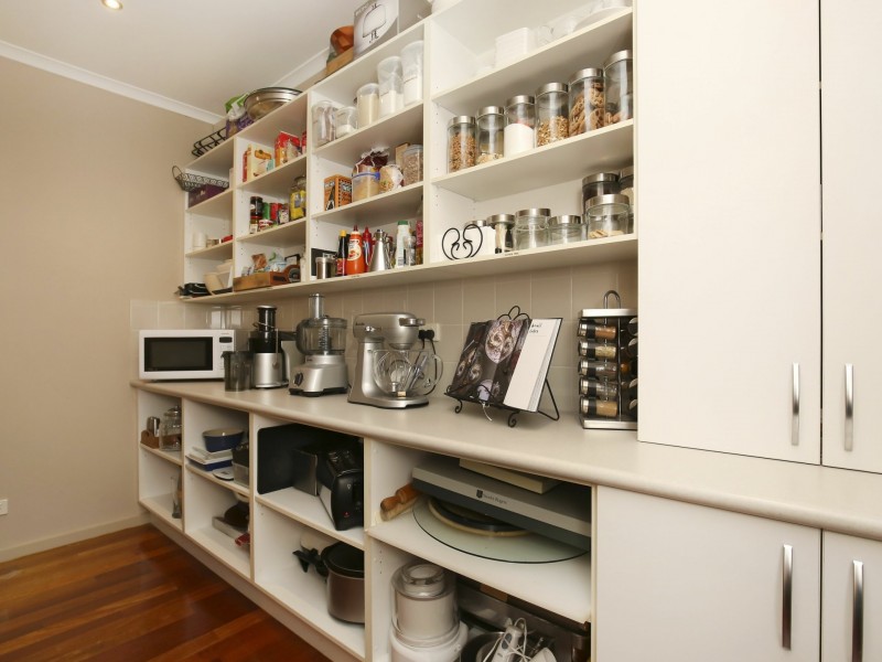 18 Outcrop Crescent, South Morang VIC 3752