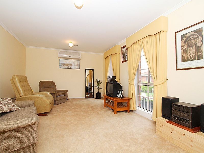 Unit 1/14 Stillman Drive, Mill Park VIC 3082