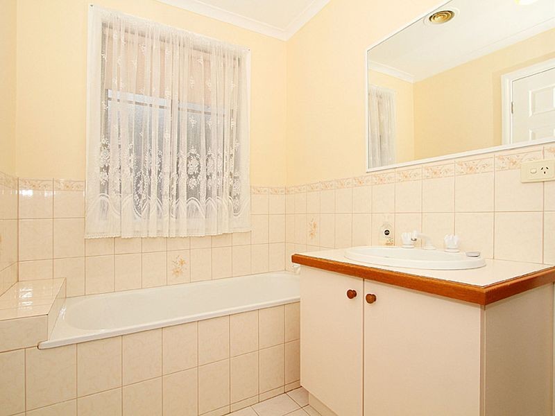 Unit 1/14 Stillman Drive, Mill Park VIC 3082