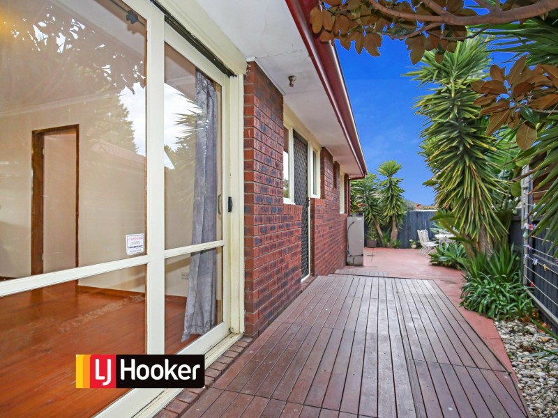 1 Radiata Court, Mill Park VIC 3082