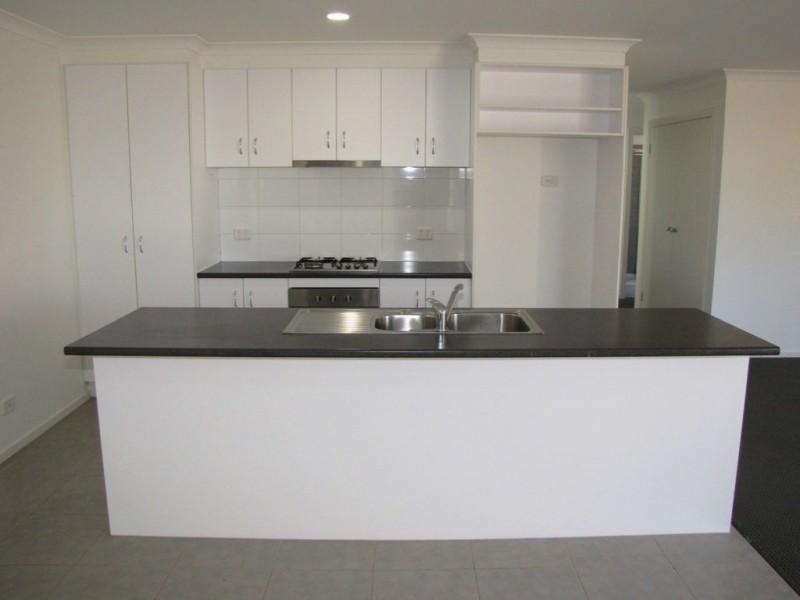 6 Treeview Drive, South Morang VIC 3752