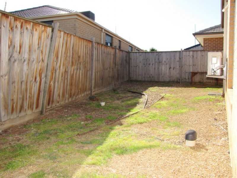 6 Treeview Drive, South Morang VIC 3752