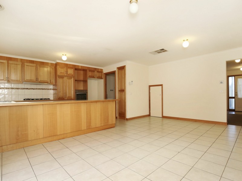 23 Vincent Drive, South Morang VIC 3752