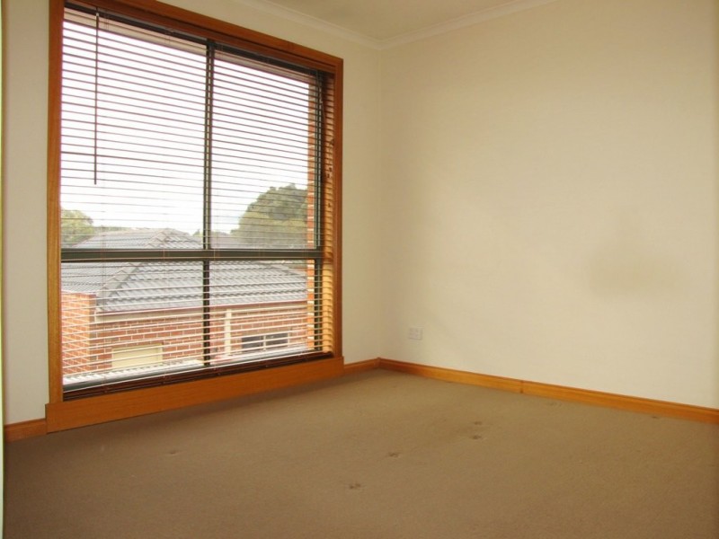 23 Vincent Drive, South Morang VIC 3752