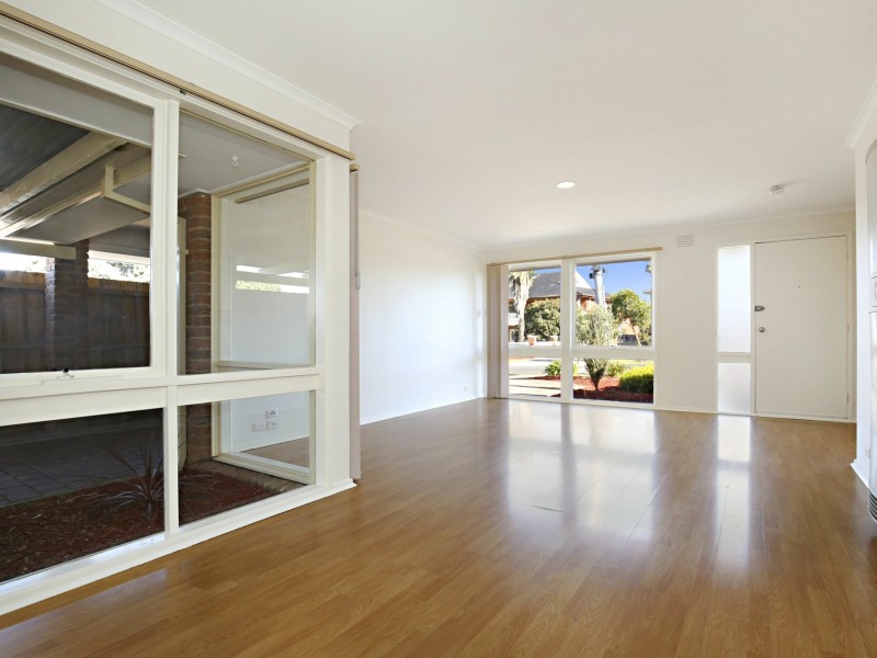 1/94 Rokewood Crescent, Meadow Heights VIC 3048