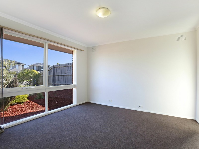 1/94 Rokewood Crescent, Meadow Heights VIC 3048