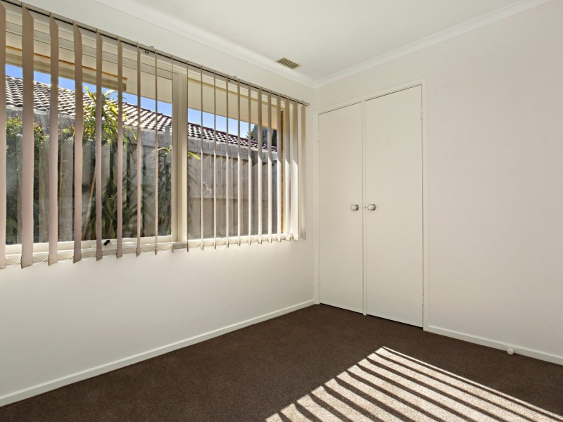 1/94 Rokewood Crescent, Meadow Heights VIC 3048