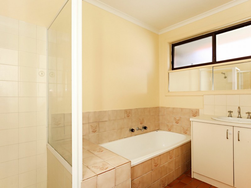 1/4 Appin Court, Meadow Heights VIC 3048