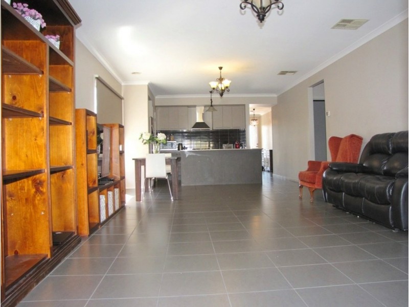 18 Jackaroo Street, Mernda VIC 3754