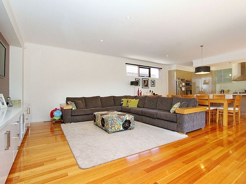 16 Werther Way, Doreen VIC 3754